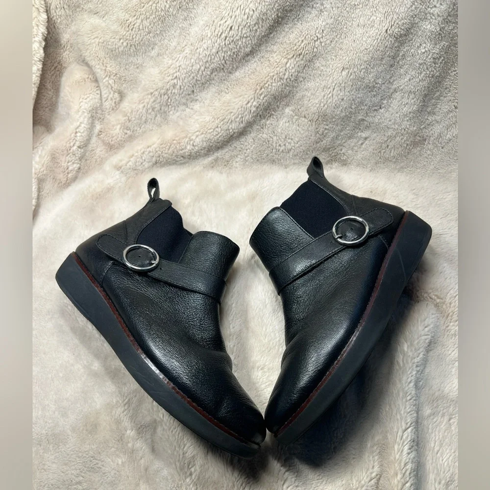FitFlop Bria Buckle Leather Chelsea Boot Size 8 - Picture 5 of 7